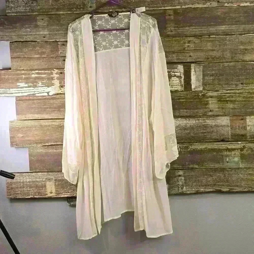 Rue 21 Long Kimono, Women's Size XL, cream colored with lace detail